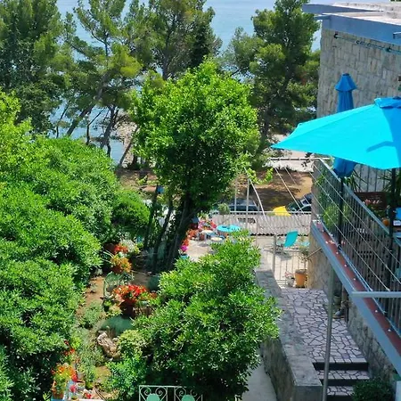 Beachfront Mala Tereza