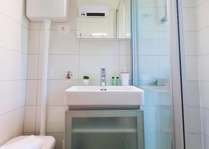 Beachfront Mala Tereza Διαμέρισμα *